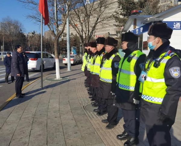 自治区机关事务管理局党组成员、副局长郑兴旺走访慰问驻自治区两个集中办公区协防单位一线干警3