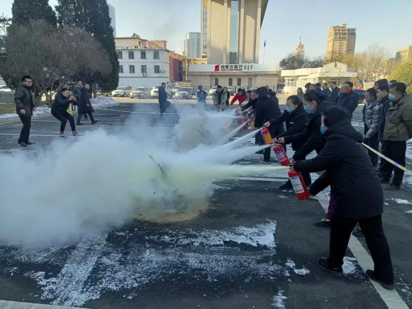 自治区机关事务管理局第二车辆服务中心开展消防安全培训及实训演练2